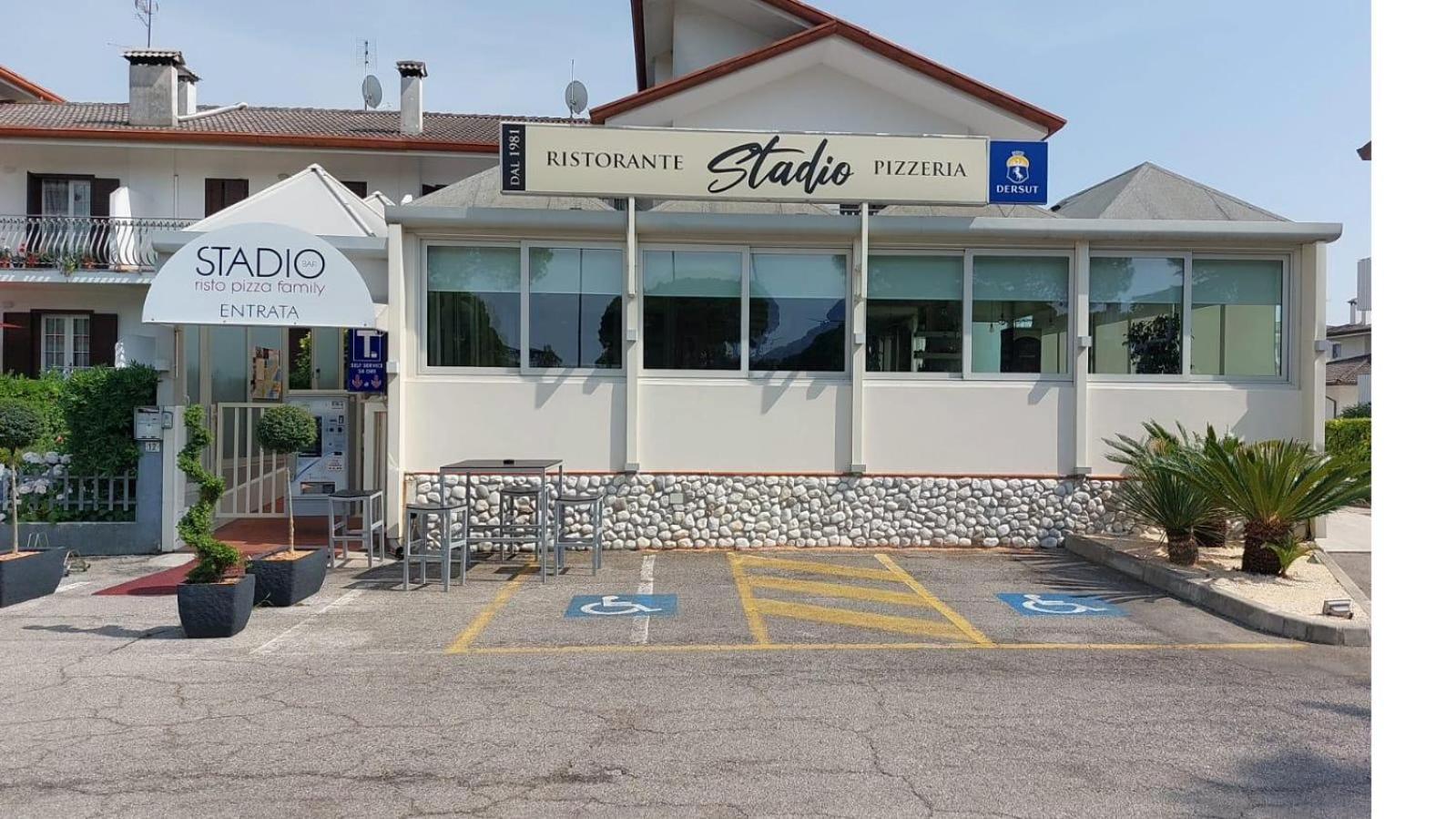 Guesthouse Stadio 利尼亚诺萨比亚多罗 外观 照片